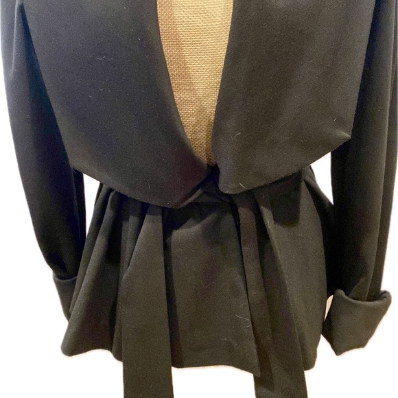 INDITEX Fabulous ladies unique black blazer with belt, size Medium - Picture 14 of 16